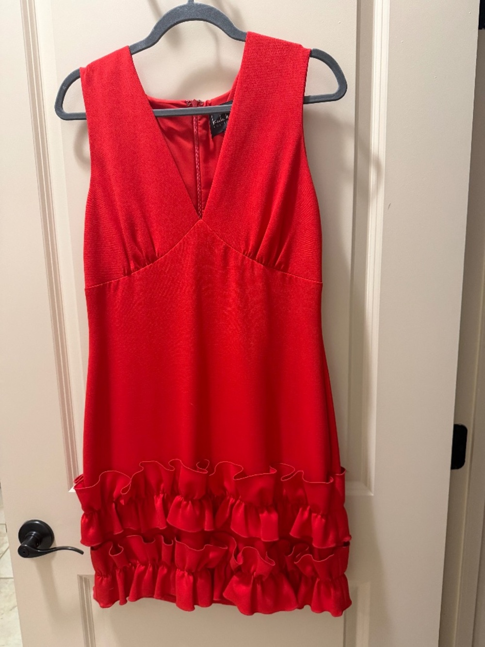 Nicole Miller ruffle cocktail dresss